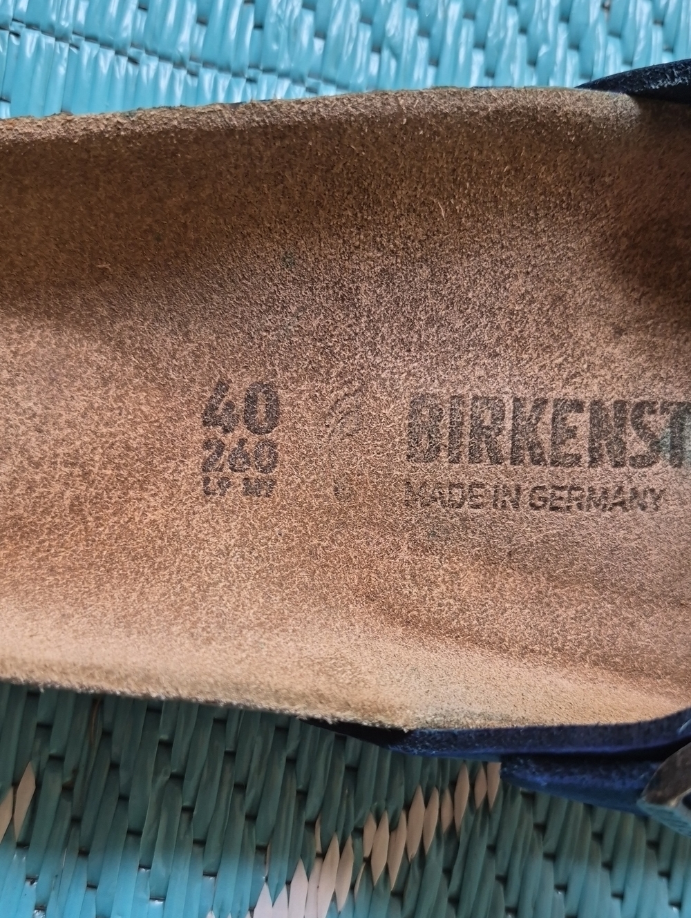 Birkenstock..40 Narrow - Picture 10 of 12
